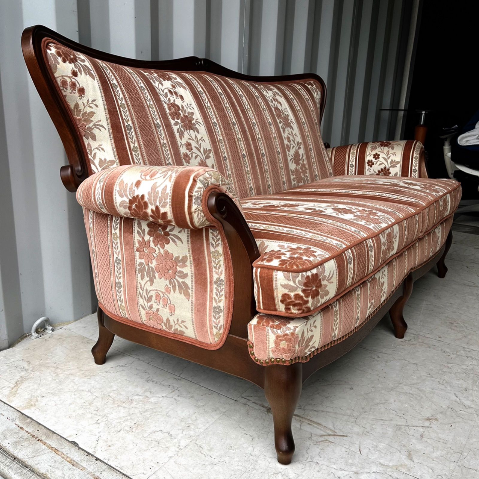 取付無料！マルニ マキシマム アンドリュー ロココ調 猫脚姫系ピンク花柄ソファ✨ 取付無料！マルニ マキシマム アンドリュー ロココ調 猫脚姫系花柄