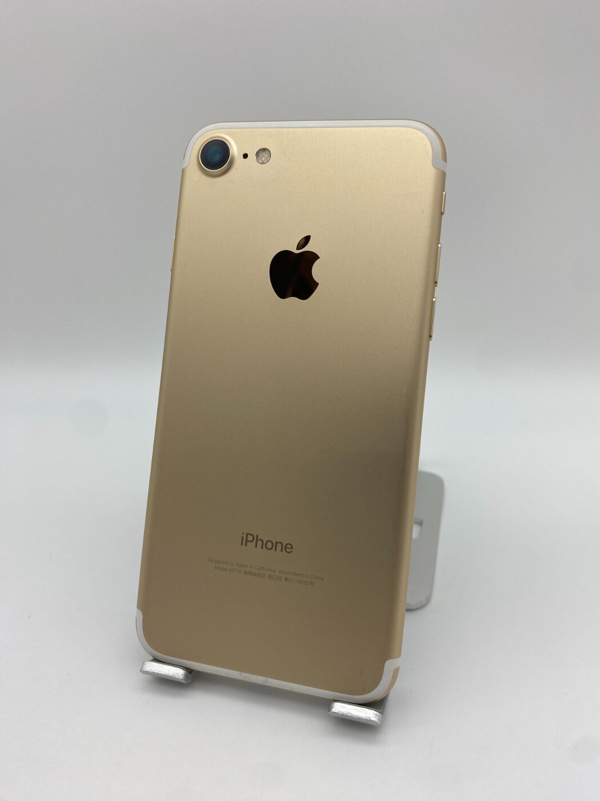 245★美品★iPhone7 32GBゴールド/シムフリー/大容量新品バッテリー iPhone 7 バッテリー新品 iPhone7 32GB ゴールド SIMフリー 中古