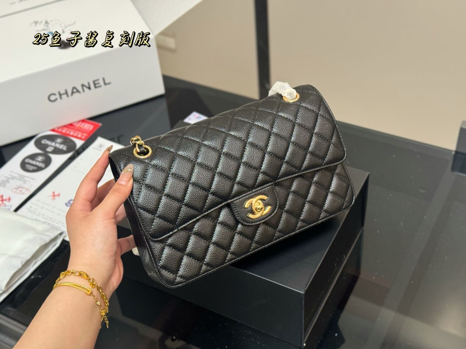 CHANEL＊FLAP BAG レザー フラップバッグ＊送料込 ミニ フラップバッグ ブラック 黒[AS1787 B18602 94305] Mini