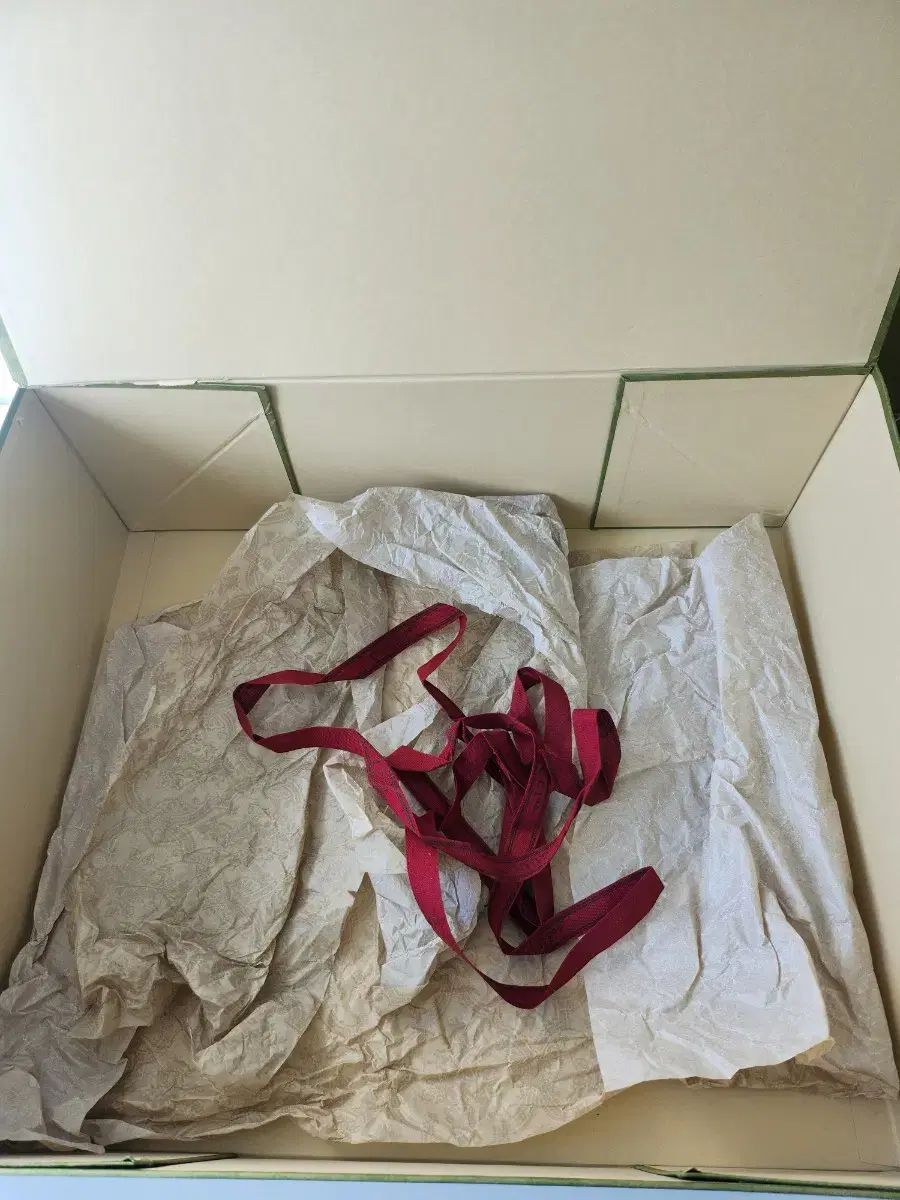 グッチ ハッカー