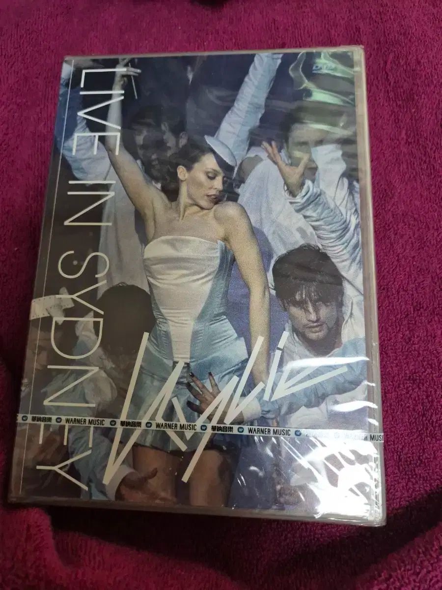 【雷市場（ポンジャン）商品韓国直送】 （ dvd ) カイリー ミノーグ 未開封商品 未開封品