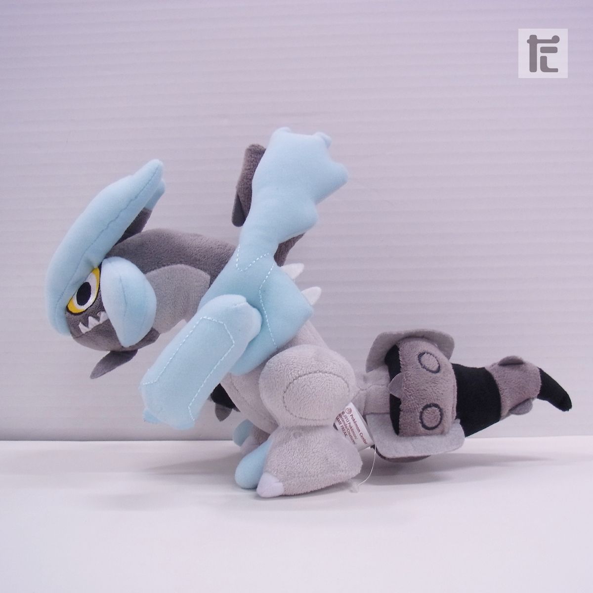 ポケモンセンター ポケドール ブラックキュレム / PK01832 - メルカリ