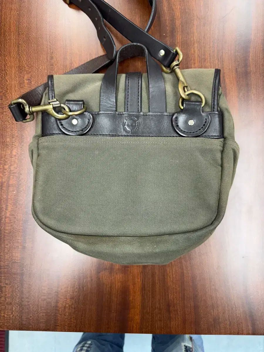 FILSON フィルソン スモールフィールド ショルダーバッグ 【公式通販】