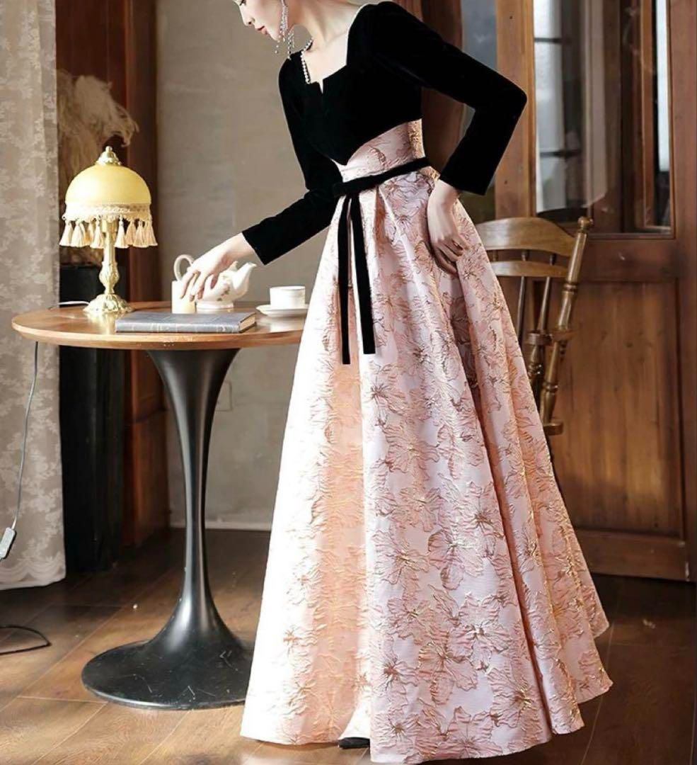 花柄スカートが可愛い パール付き 長袖 イブニングドレス 花柄スカートが可愛い パール付き 長袖 イブニングドレス
