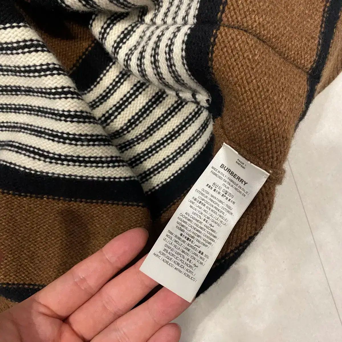 バーバリー アイコンストライプ ウールカシミアブレンド カーディガン