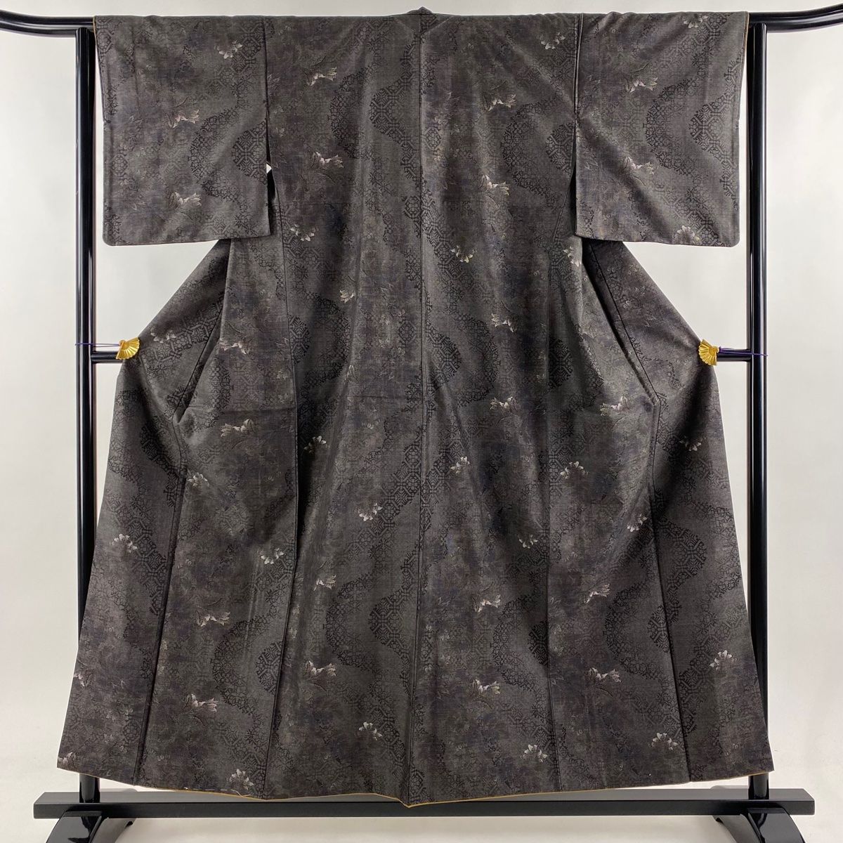 紬 身丈157.5cm 裄丈64.5cm M 薄物 流水 絣柄 墨色 正絹 美品