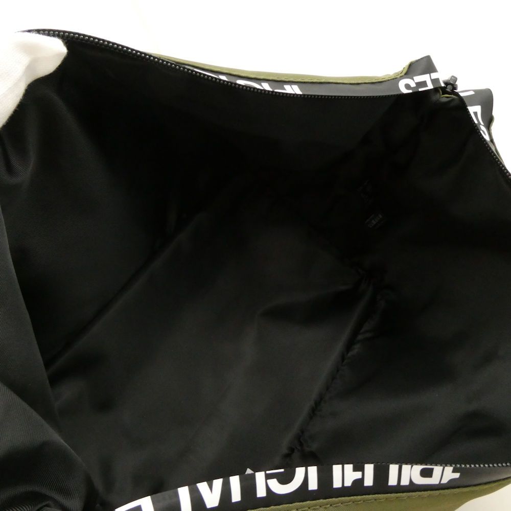 美品 1PIU1UGUALE3 ウノピュウノウグァーレトレ GRG357 113 GOLF POUCH ゴルフポーチ バッグ HM734 美品 1PIU1UGUALE3 ウノピュウノウグァーレトレ GRG357 113 GOLF
