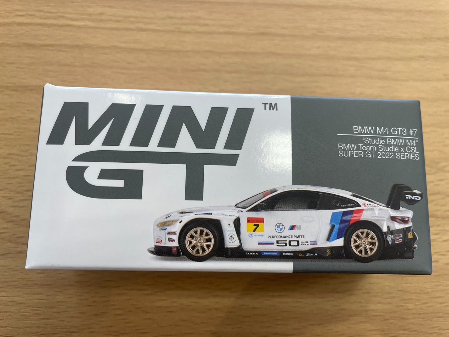 MINIGTミニカー　BMW　M4GT3　KGID