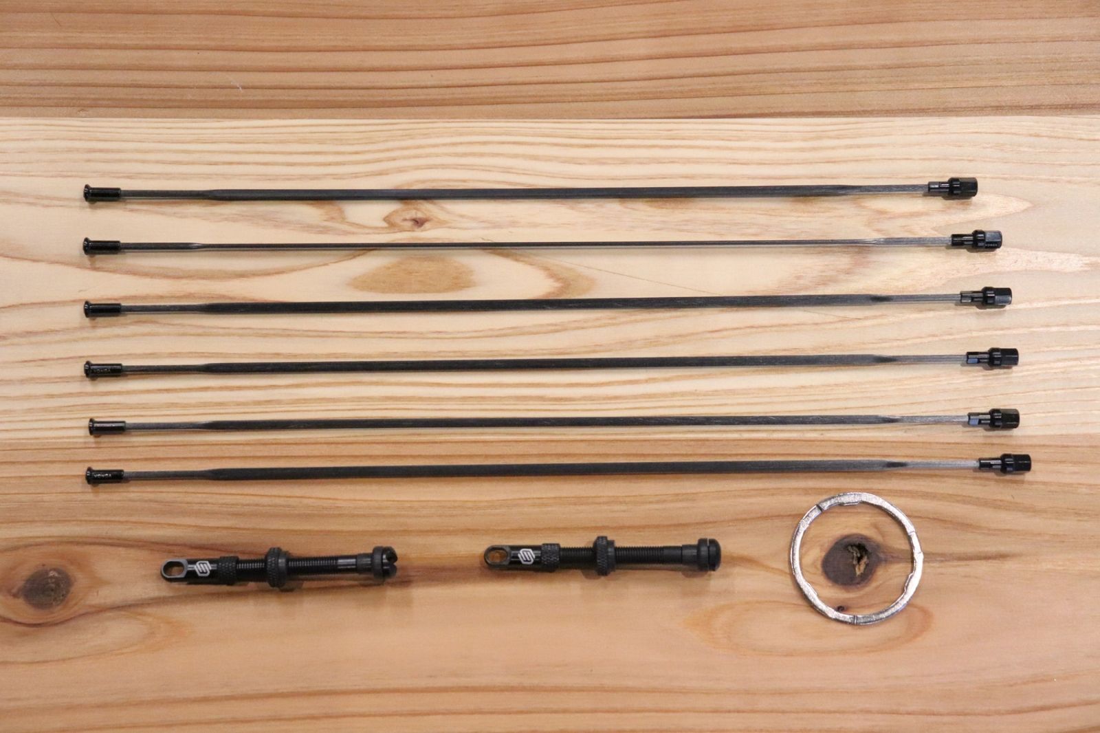 RESEARCH ジーナス