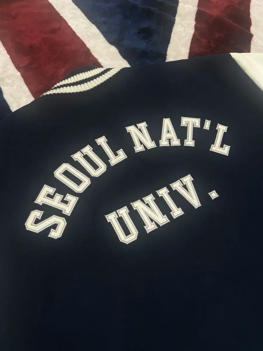 【雷市場（ポンジャン）商品韓国直送】 2XL ソウル国立大学 オーバースリープ/ダークネイビー