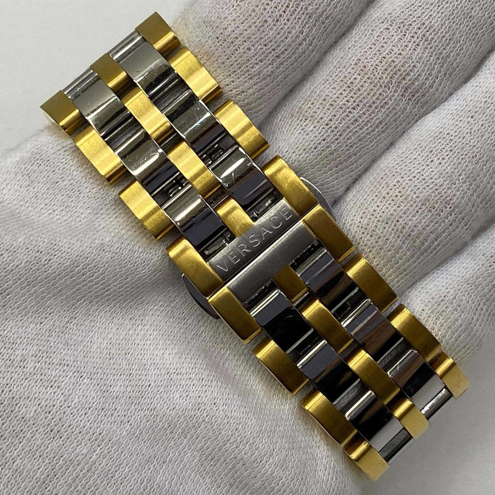 ヴェルサーチ 腕時計 GMT Vレース 正規品】VERSACE ヴェルサーチ V