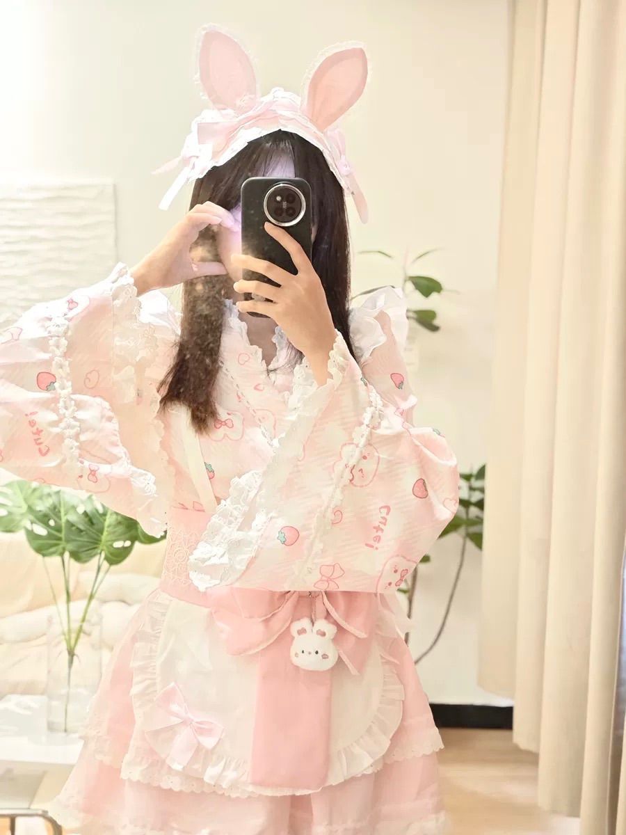 ヘッドドレス付き?