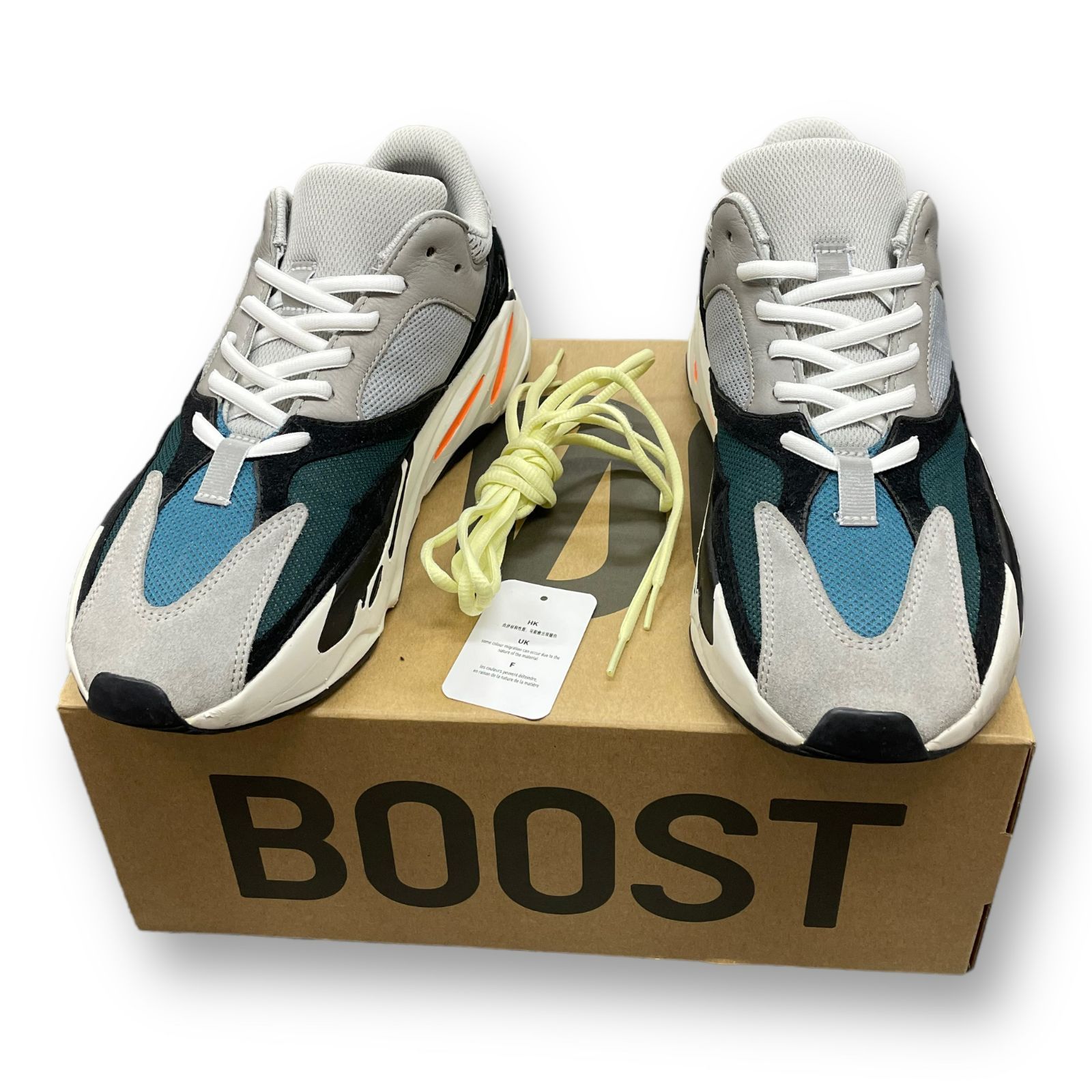 adidas YEEZY BOOST 700 Wave Runner イージーブースト 700