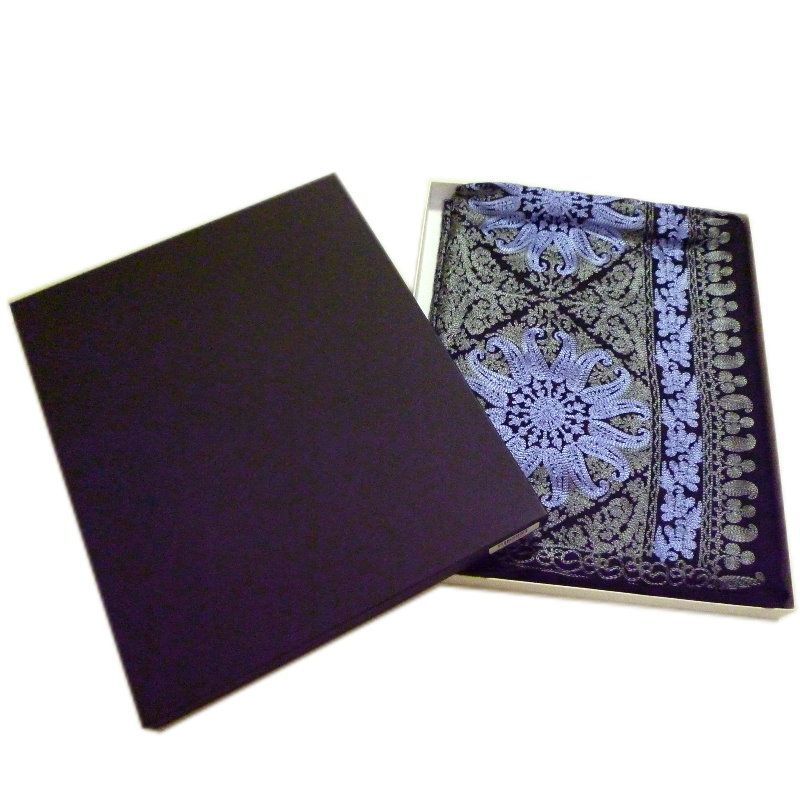 ショール 大判サイズ カシミール 刺繍ストール 黒地にブルー 着物 和装小物 和風 和装 洋装兼用