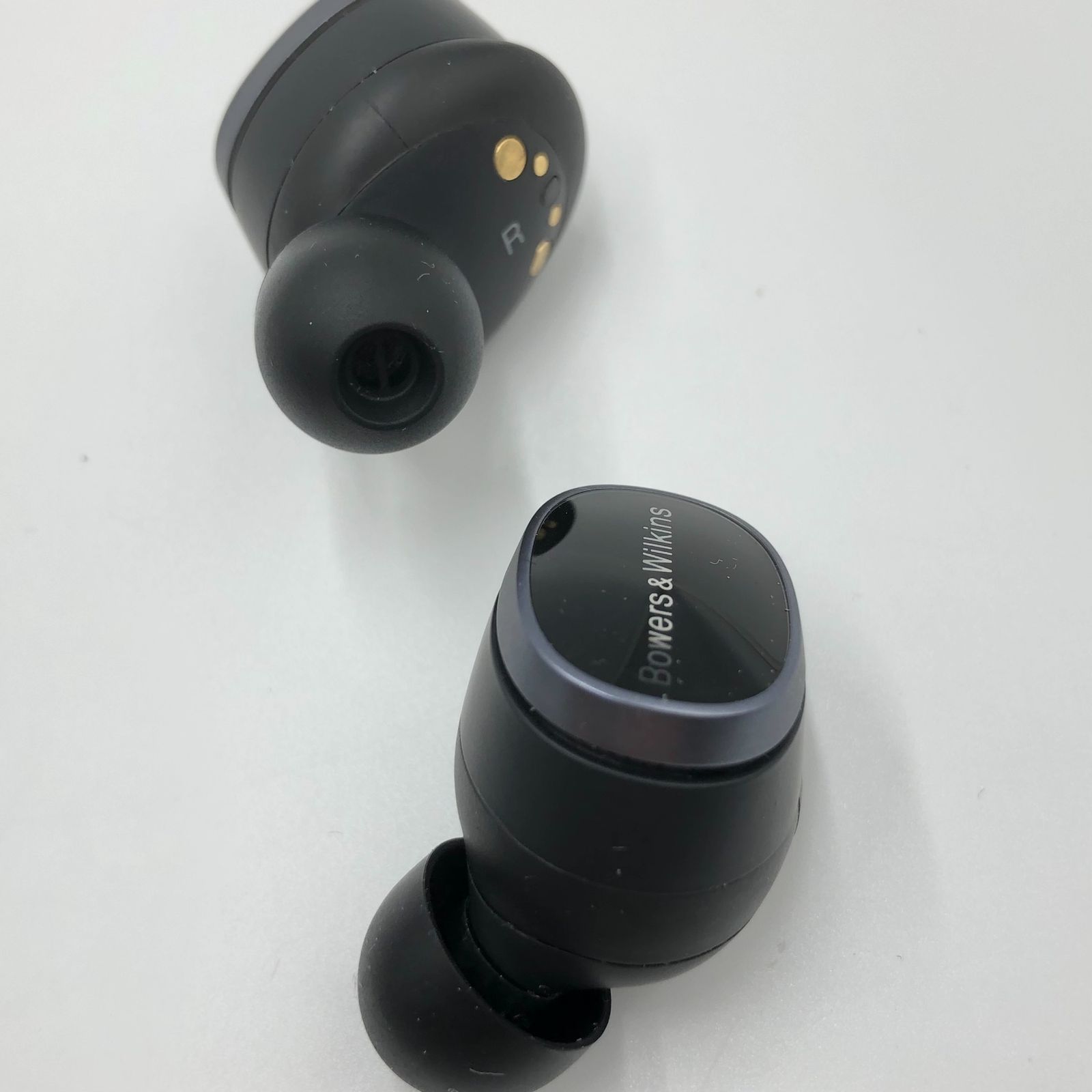 Bowers - Wilkins Pi8 アンスラサイト ブラック 完全ワイヤレスイヤフォン ノイズキャンセリング ロスレス再生 マルチポイント トランスミッター機能 PI8 AB WWW_SMP1DAWEKUDUS_SCH_ID