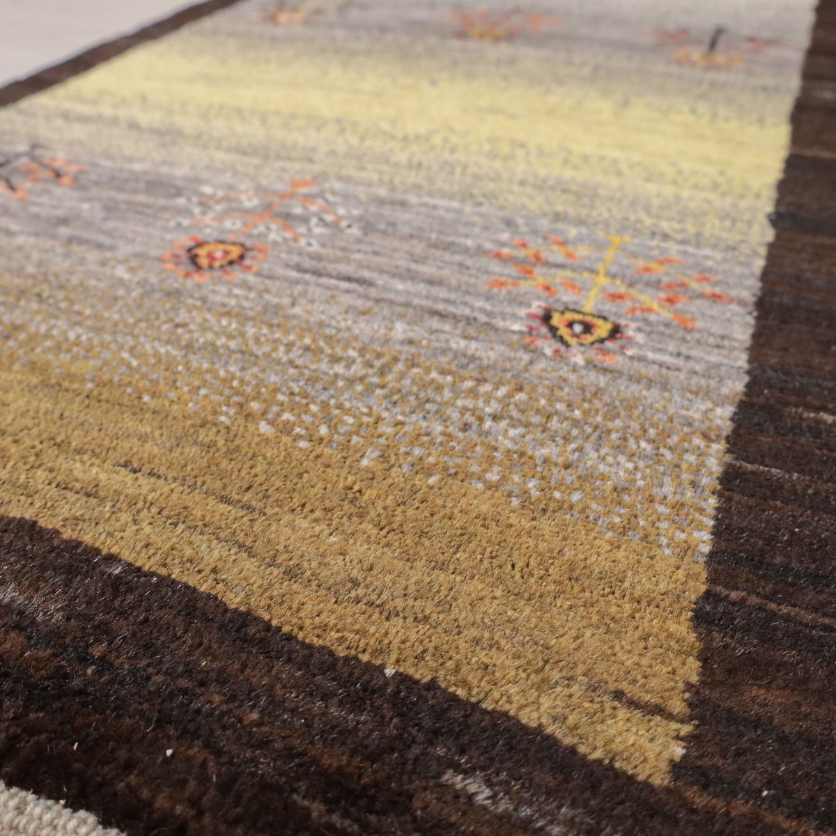 ギャッベ イラン産本物 草木染 手織り ウール ふかふか