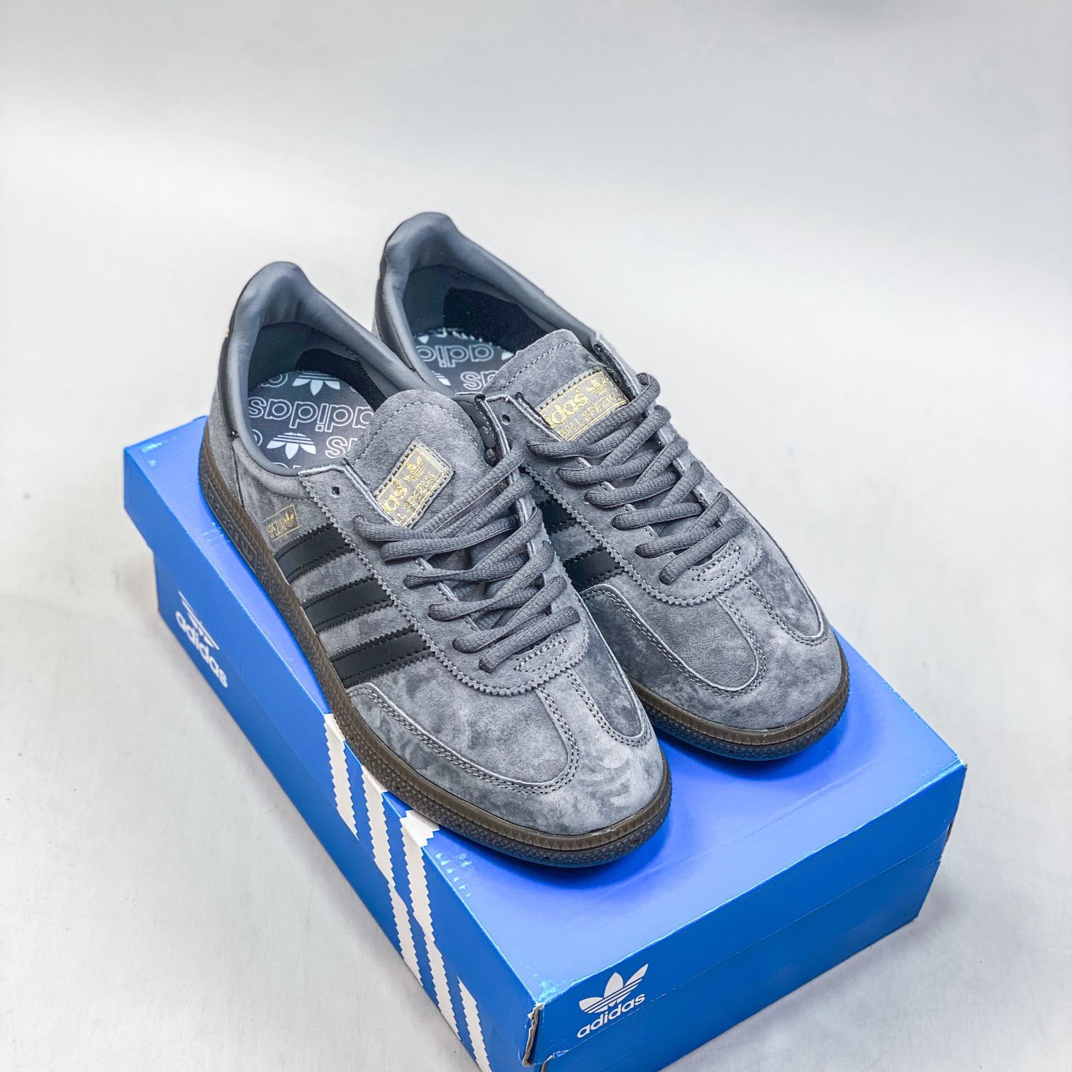 新品 adidas Originals Handball Spezial アディダス スニーカー 男女兼用 箱付 - メルカリ