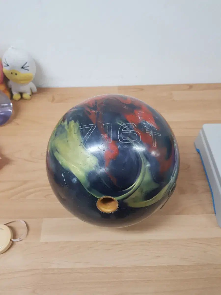ボーリングボール 13p 716T