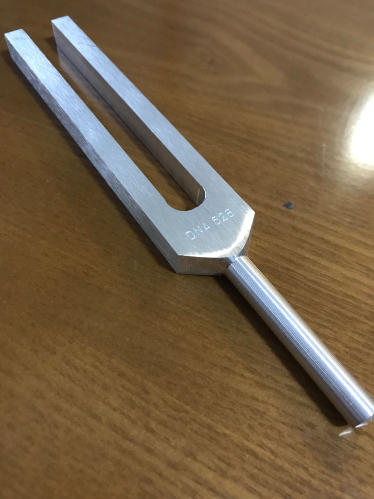 BIOSONIC社製 高精度DNAチューナー528Hz⁄4096⁄クリスタル 【公式通販】