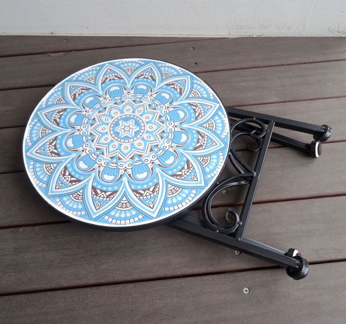 レトロ柄タイルカフェテーブル《サファイアブルー》 タイル - テーブル