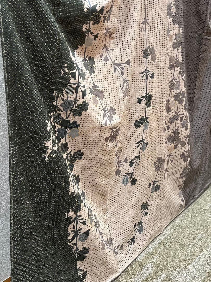 総汕頭刺繍 蘇州刺繍 訪問着 カラー胴裏 正絹 躾糸付き X585 - メルカリ