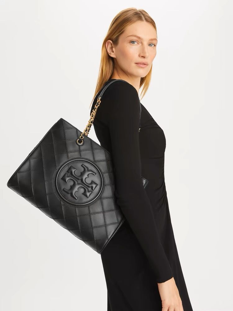 TORY BURCH 中型 トートバッグ ブラック シープスキン トートバッグ ショルダーメッセンジャーアウトレット品　大容量 #152337