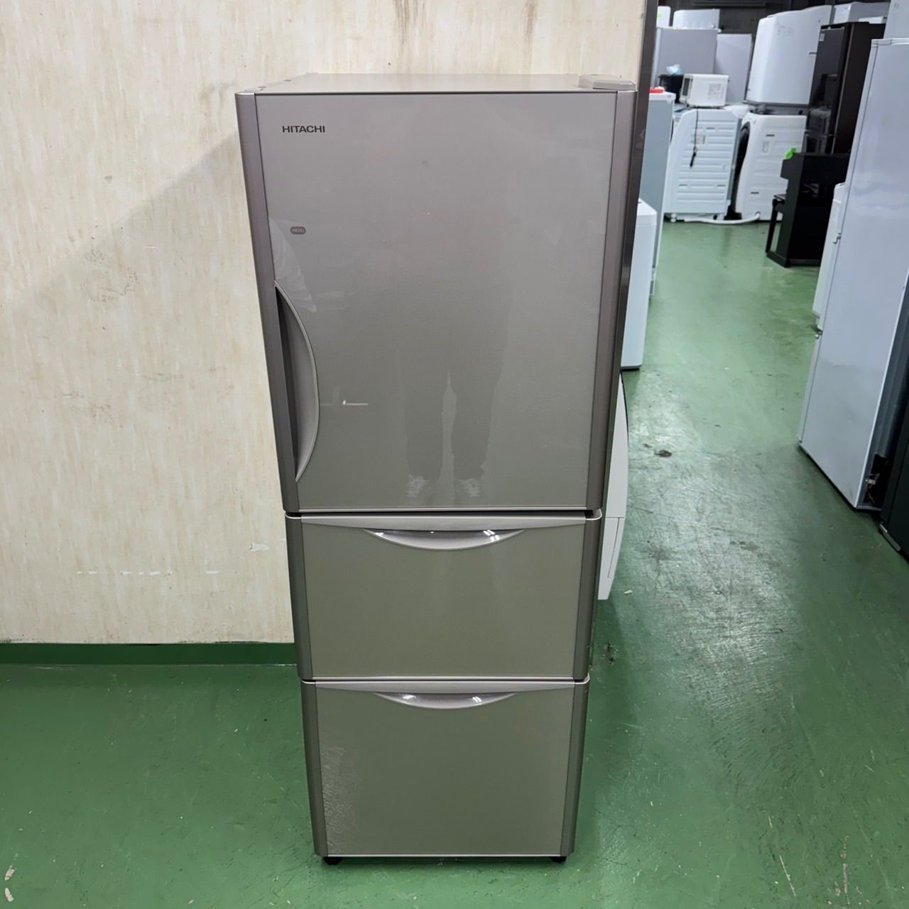 95 日立 大型冷蔵庫 265L 200L以上 小型 家庭用 1〜4人暮らし 同棲使用も 右開き ゴールドカラー