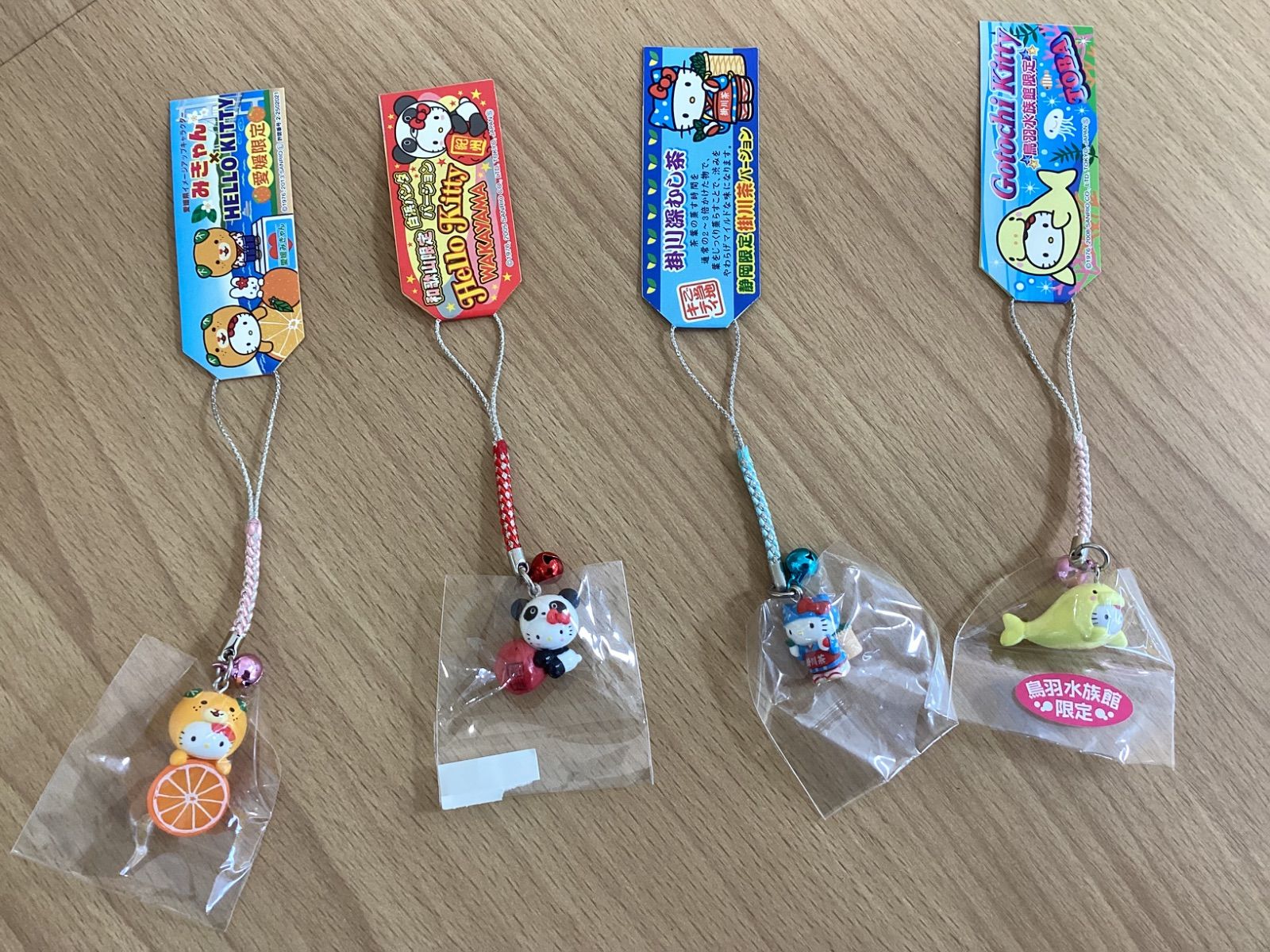 I656 ご当地キティちゃん 根付ストラップ 8点セット