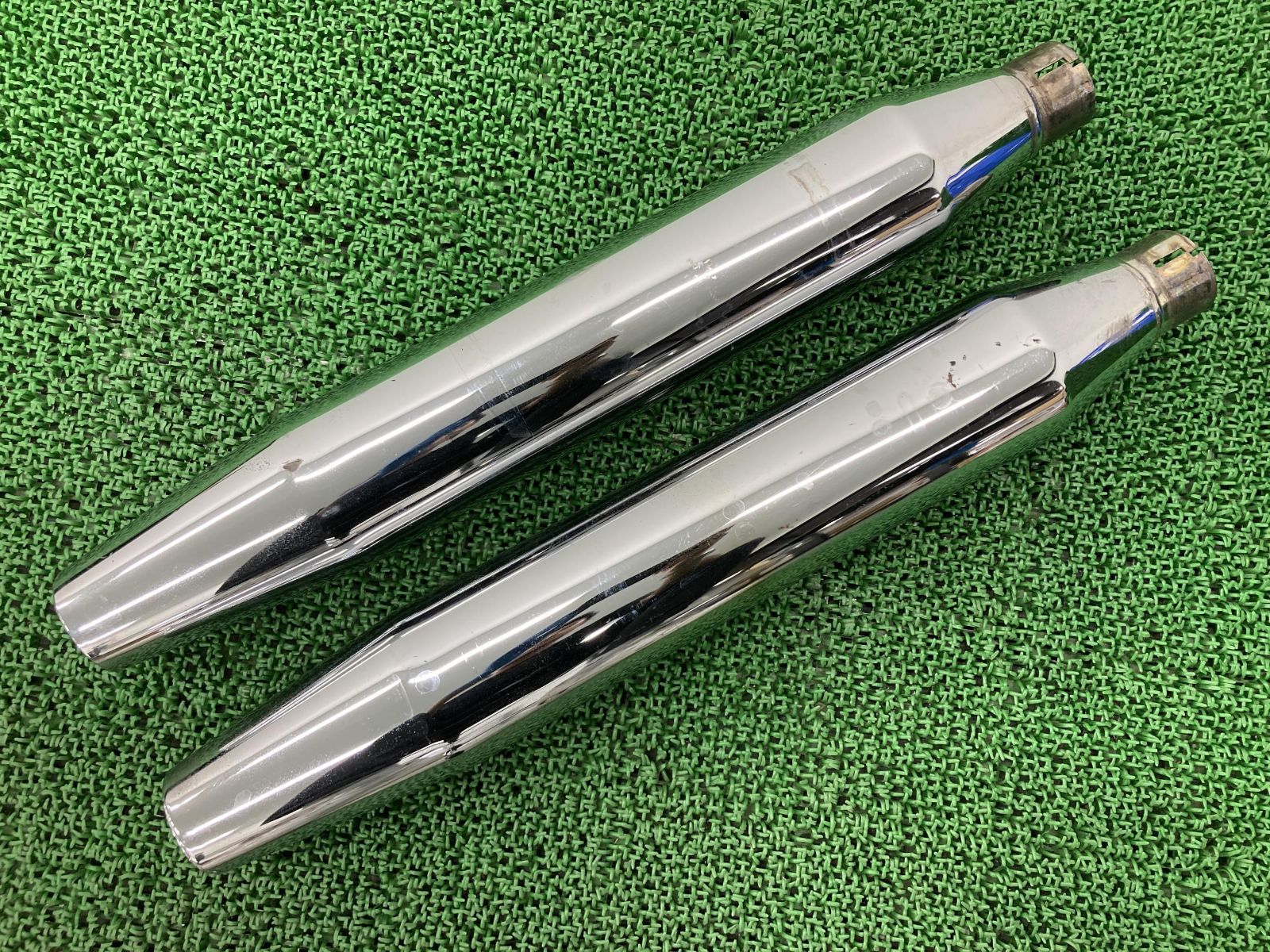 FLSTC1580 サイレンサーマフラー 65682-07 ハーレー 純正 中古 バイク 部品 ヘリテイジソフテイルクラシック 機能的問題なし 品薄 希少品