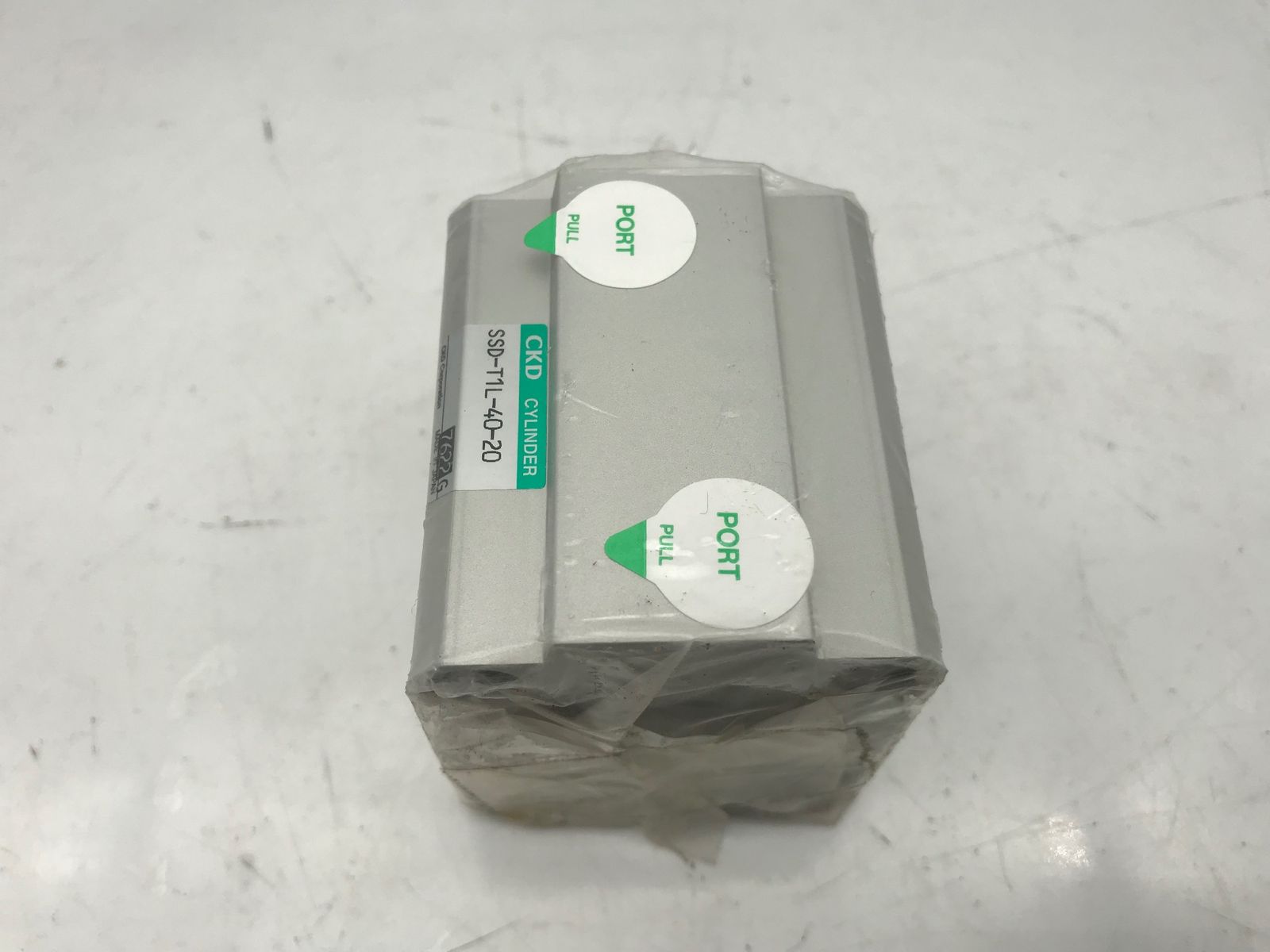 CKD コンパクトシリンダ SSD-T1L-40-20 3個セット IT6BC6M884Q4 エコツール小牧ｲﾝﾀｰ店 M02