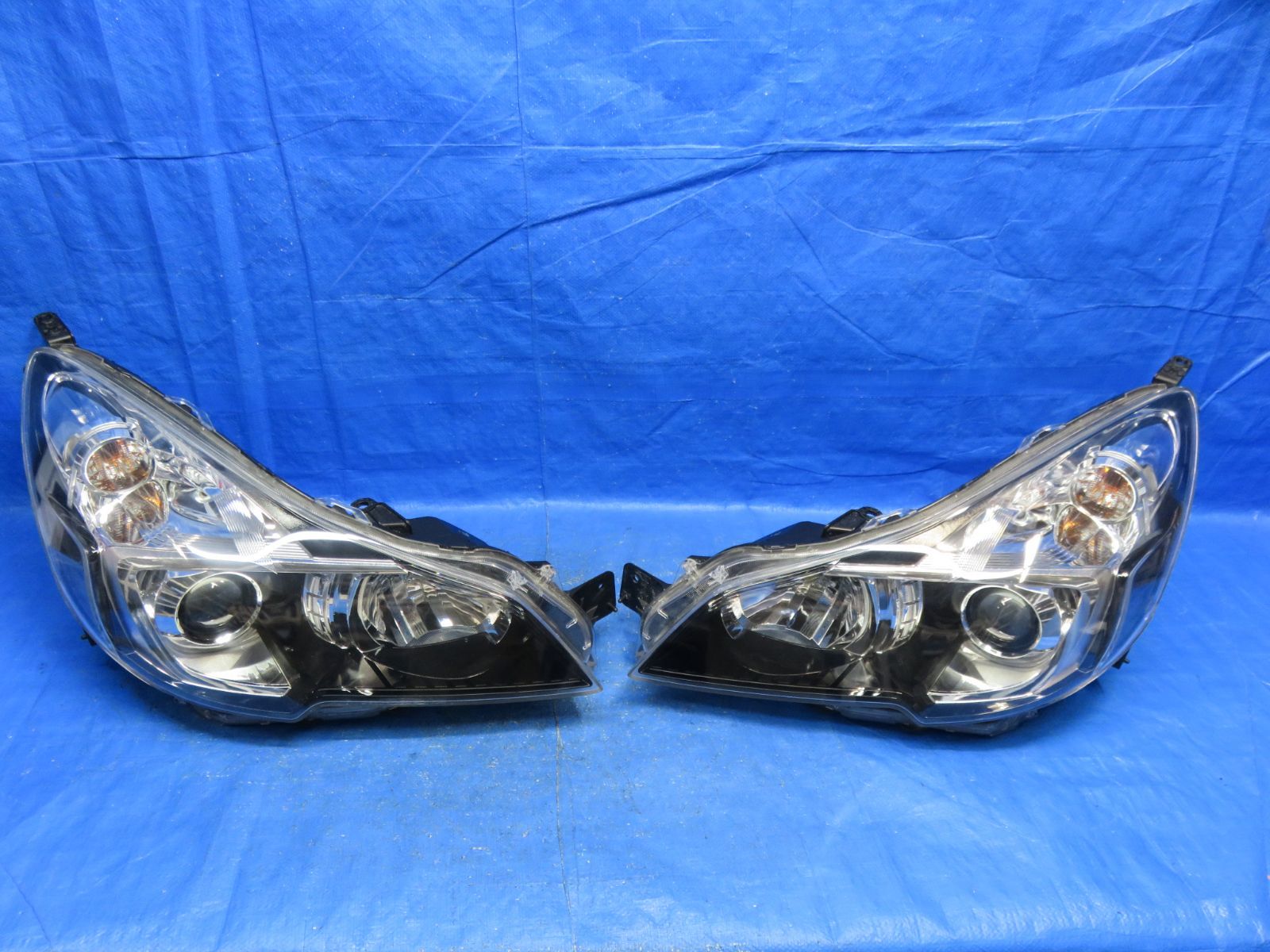 LA6444 点灯OK スバル BM9 レガシィ 後期 ヘッドライト HID ヘッドランプ 左右セット 純正 KOITO 100-20061 黒インナー BR9 BRG BRM