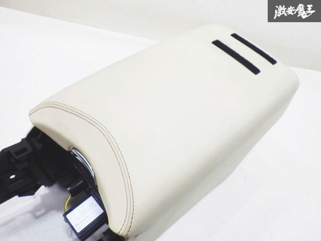 レクサス純正 DAA-UVF45