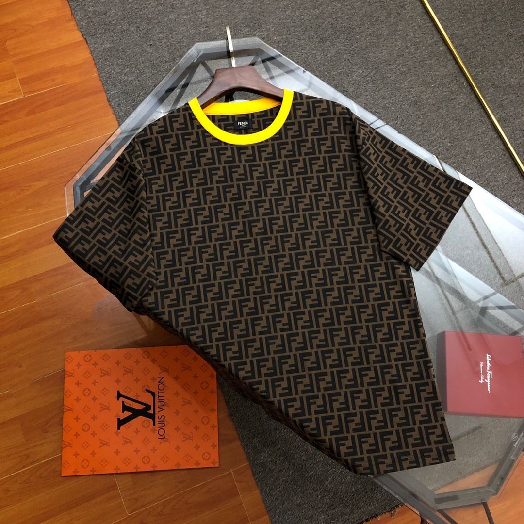 フェンディFendi  Tシャツ 半袖