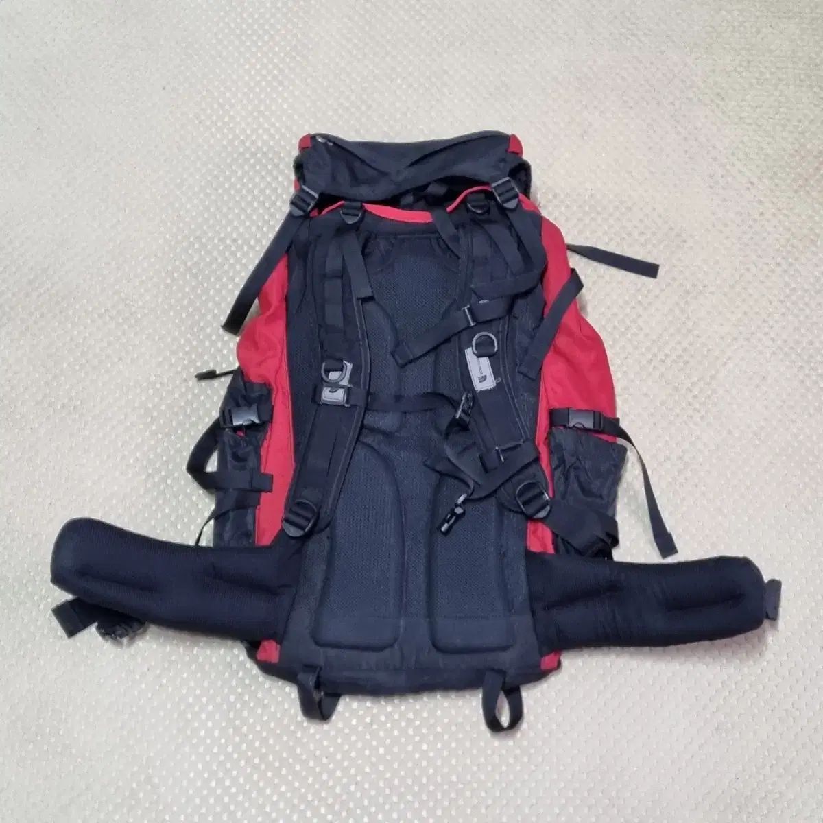 THE NORTH FACE ザノースフェイス Alpinist 登山 リュック リュックサック レッド ブラック