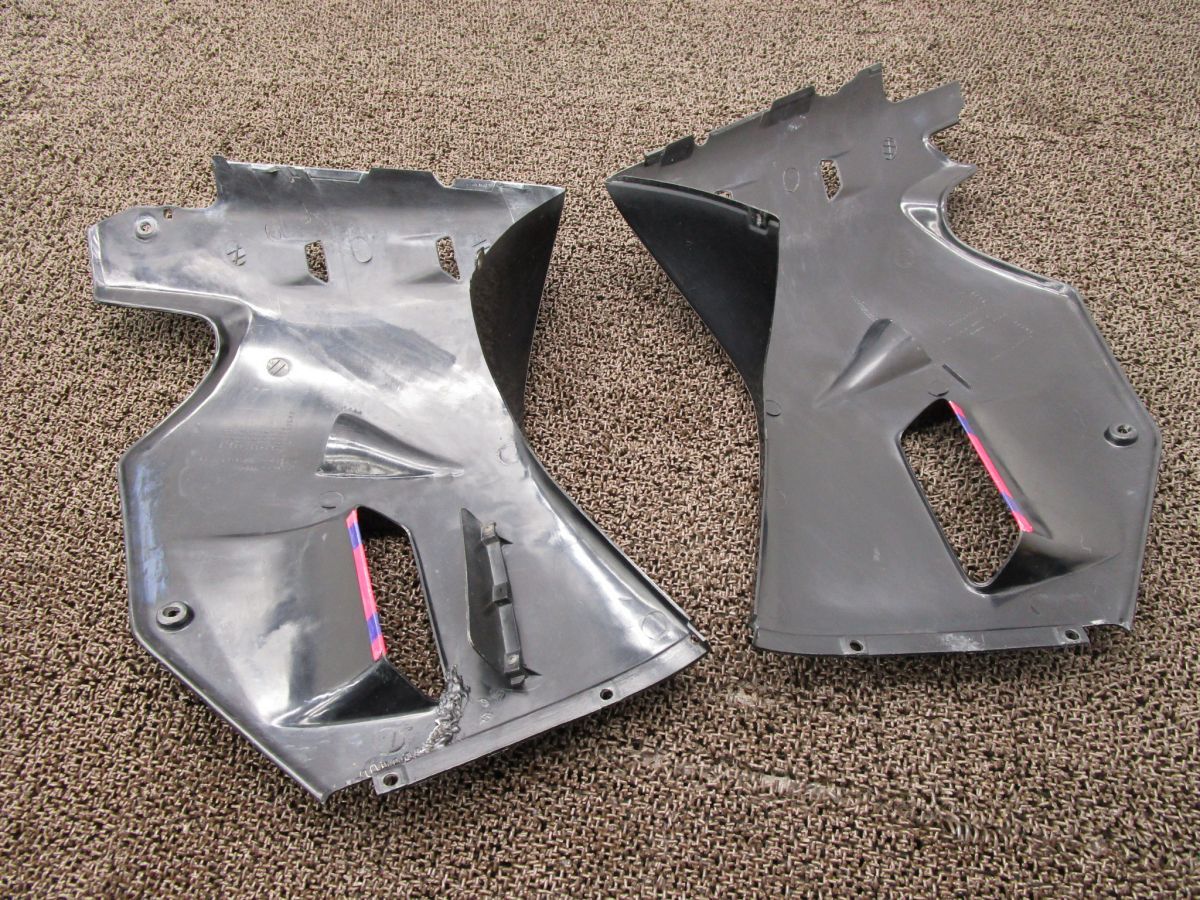 NS1 AC12 サイドカウル 左右セット