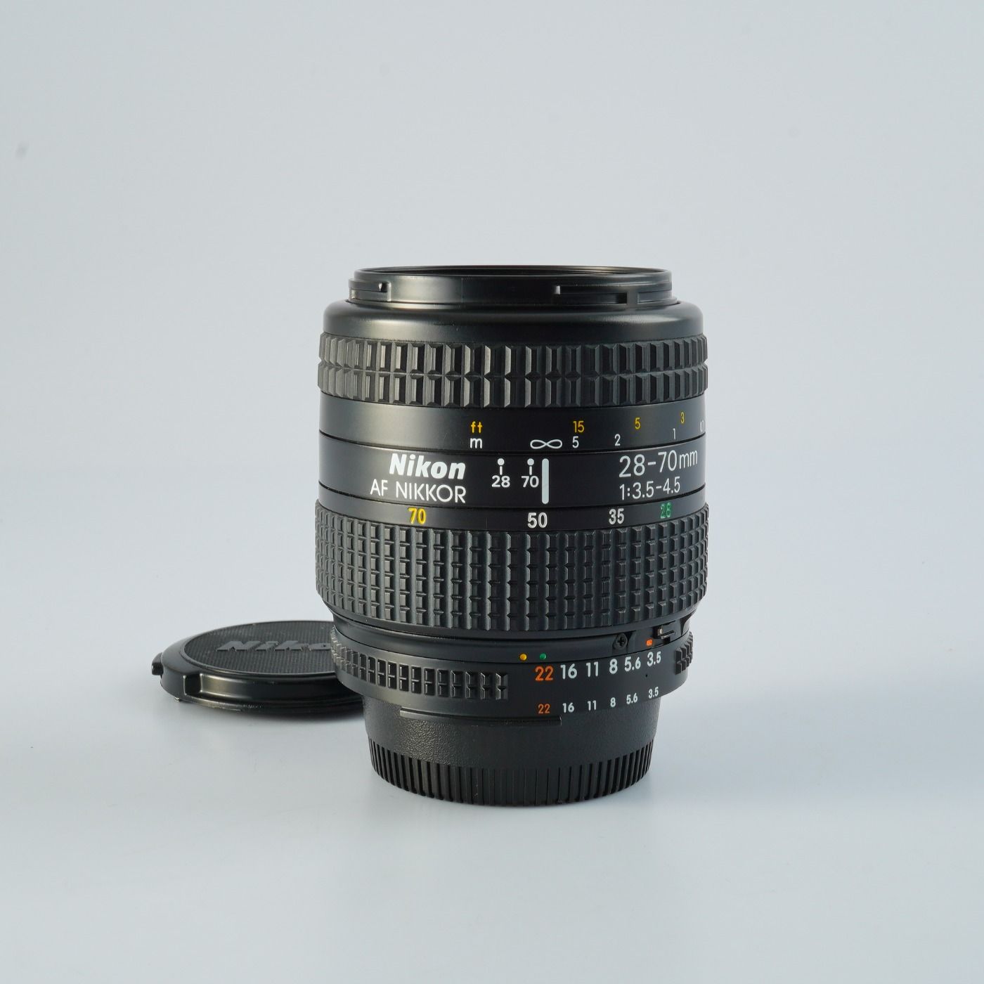 Nikon ニコン AF NIKKOR 28-70mm F|3.5-4.5 ズームレンズ