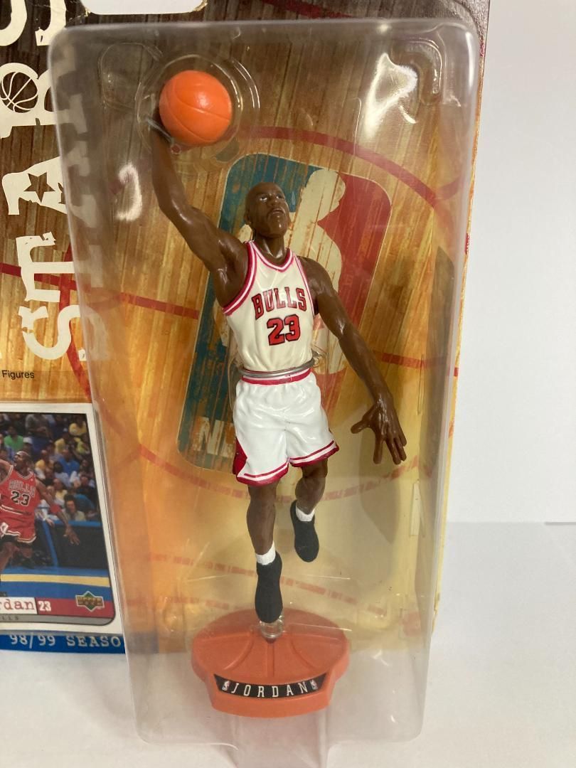 新品NBA SUPER STARS マイケル・ジョーダン フィギュア 98/99 ⭐️NBA SUPER STARS マイケル・ジョーダン フィギュア98/99