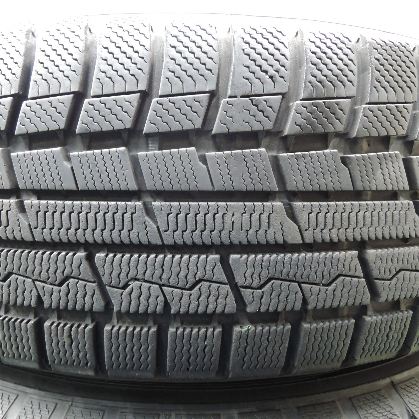 *送料無料*バリ溝！キレイ！9分★スタッドレス 225/65R17 トーヨー ウインター トランパス TX SIBILLA NEXT C5 シビラ  17インチ PCD114.3/5H★3122704NJス