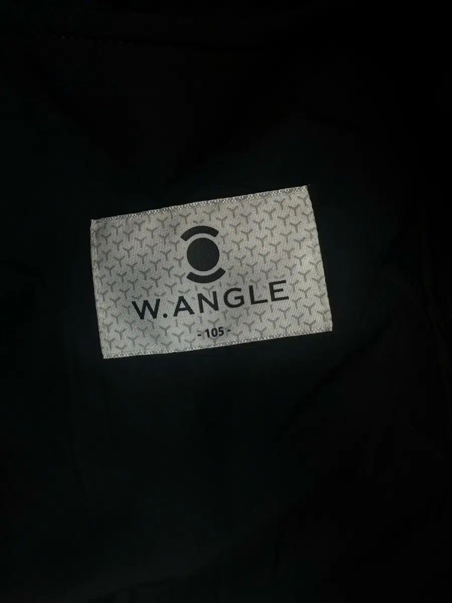 ANGLE 軽量ダウン