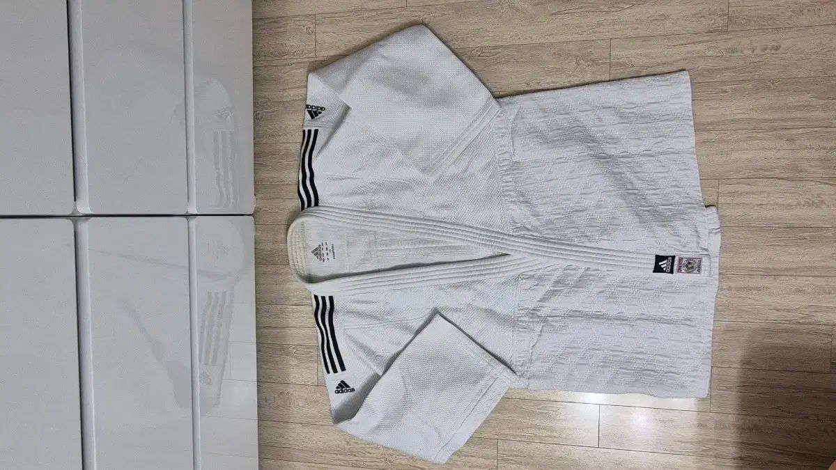 アディダス チャンピオン II 175