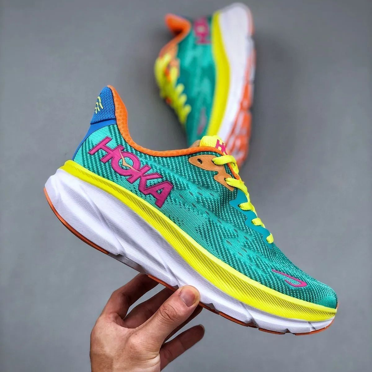 ?新品未使用 ホカオネオネ クリフトン9 HOKA ONE ONE CLIFTON 9 