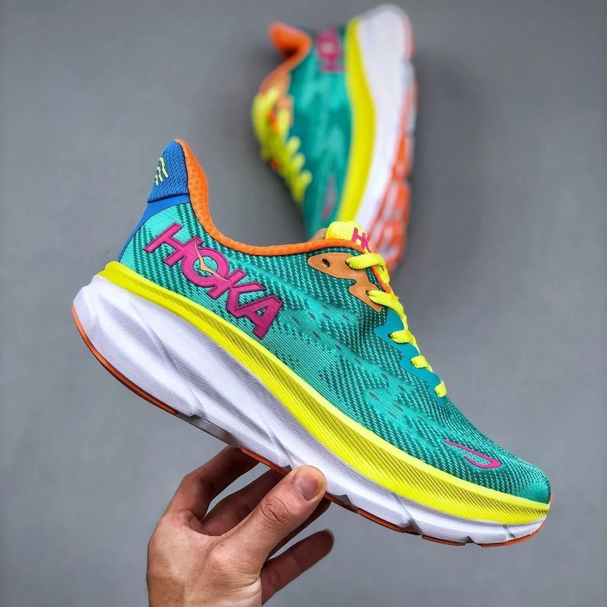 👟新品未使用 ホカオネオネ クリフトン9 HOKA ONE ONE CLIFTON 9 ランニングシューズ スニーカー メンズレディース - メルカリ