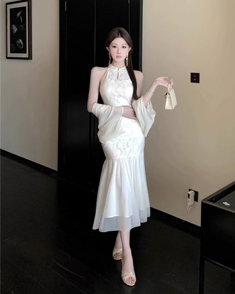 ホルターネック レース 花柄 ミディ丈ドレス キャバ ラウンジ ドレスです☆ホルターネック レース 花柄 ミディ丈ドレス キャバ