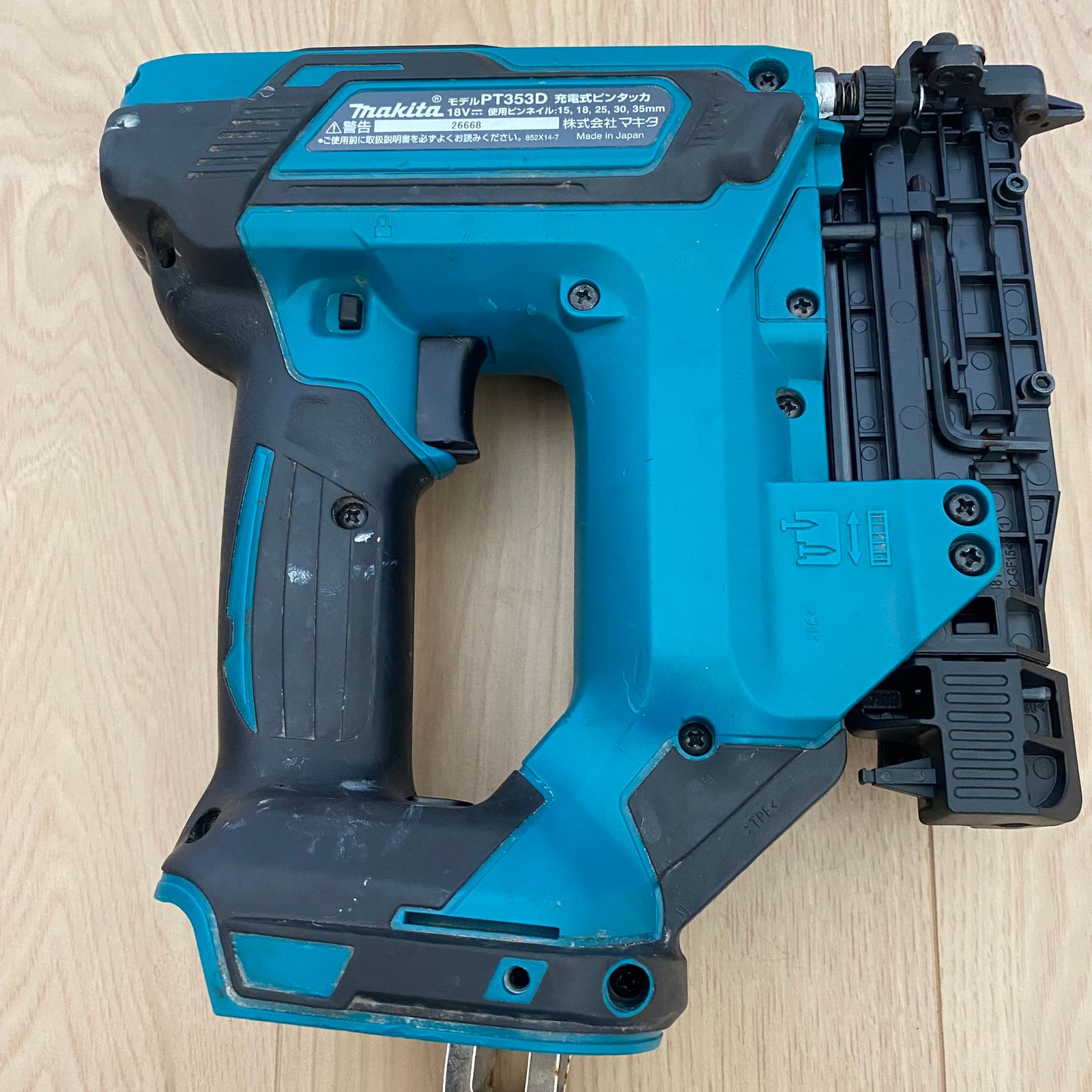 ☆正常動作中古品 Makita マキタ 18V PT353 充電式ピンタッカ ケース