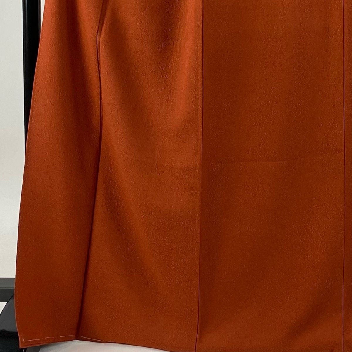 色無地 身丈168.5cm 裄丈68cm L 袷 毎田仁郎 落款 地紋 赤茶 正絹 秀品