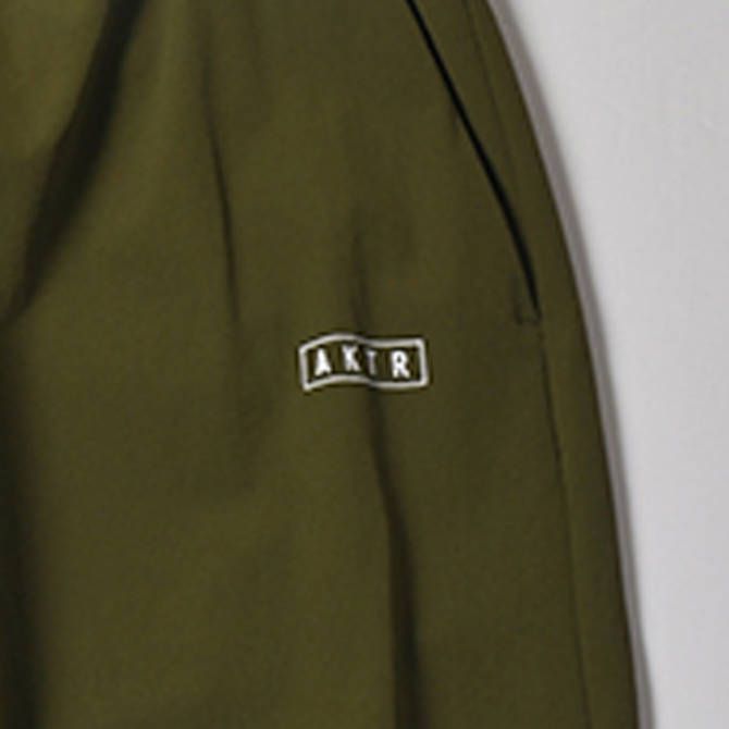 メルカリShops - URBAN JOGGER PANTS OLIVE