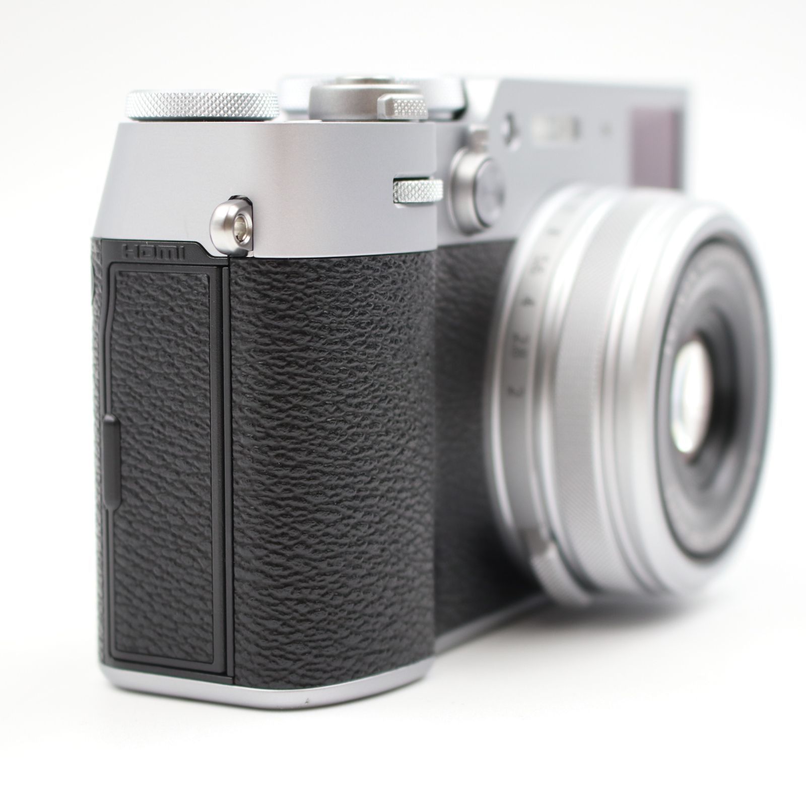 □シャッター数200枚！新品同様□ FUJIFILM X100Ⅵ シルバー