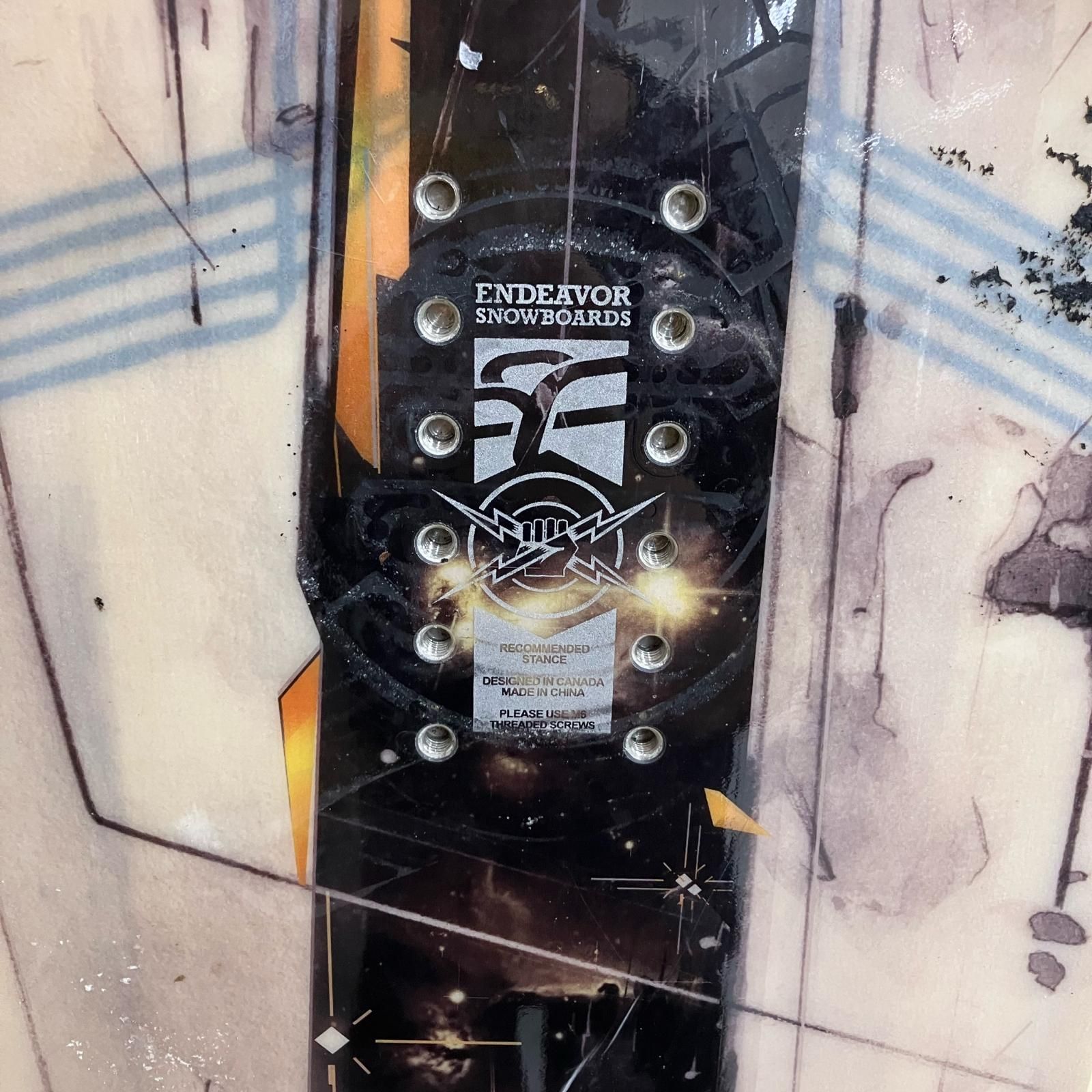 スノーボード ENDEAVOR ブラック×ベージュ