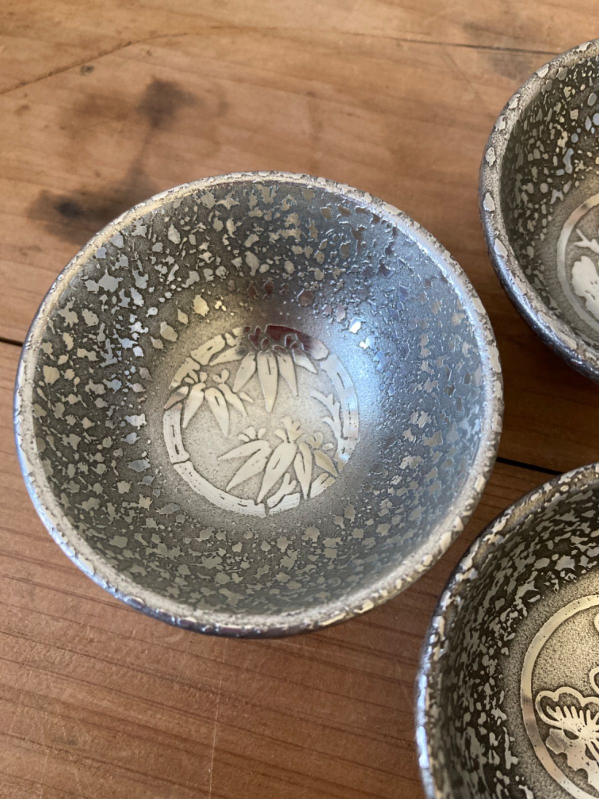 新品未使用　薩摩錫器 【サツマ 岩切 正錫】銘有  徳利と三盃セット◎酒器