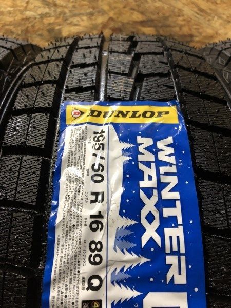 新品 DUNLOP WINTER MAXX WM01 195/60R16 16インチ スタッドレス 4本